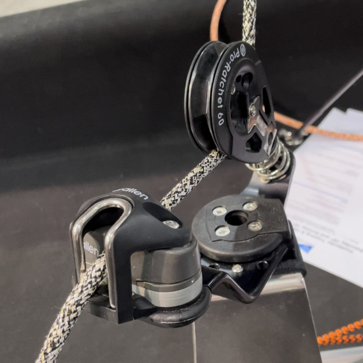 Self Aligning Mainsheet Jammer - Compact