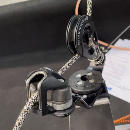 Self Aligning Mainsheet Jammer - Compact