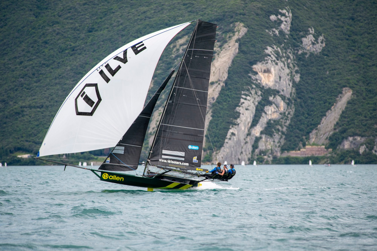 allen 18ft skiff in lake garda